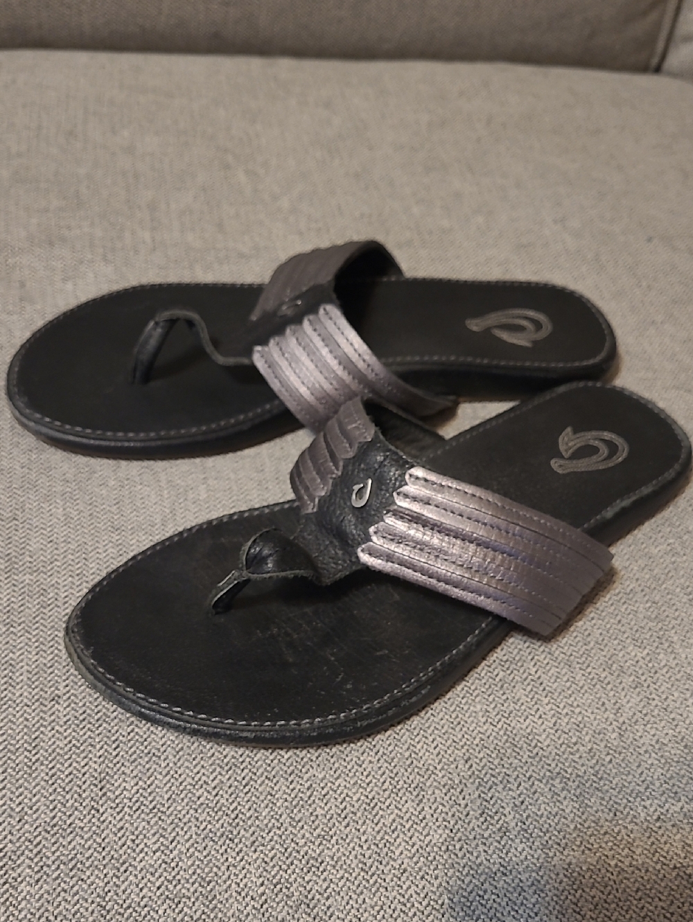 OluKai Mahina Sandal